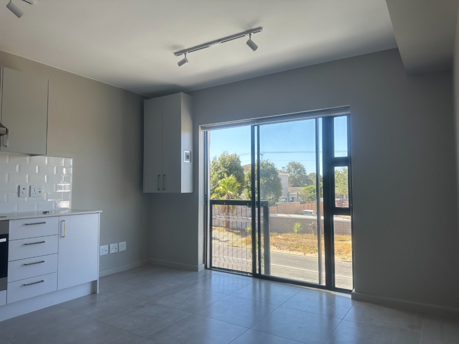  Bedroom Property for Sale in Table View Western Cape